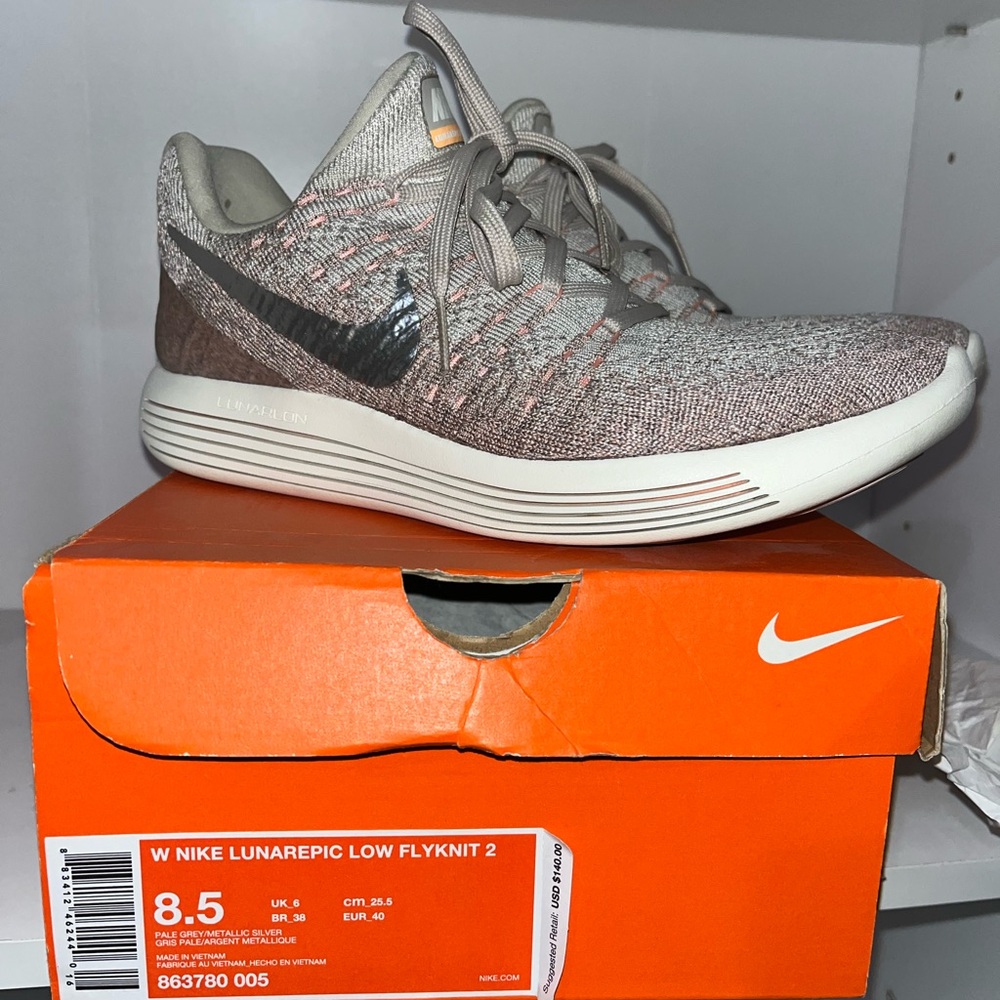 Nike Women's Lunarepic Low Flyknit 2 - Pink and Gray